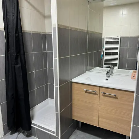 M012 Joli A Appartement *