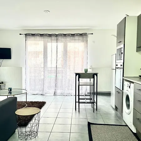 M012 Marquer Joli Appartement *